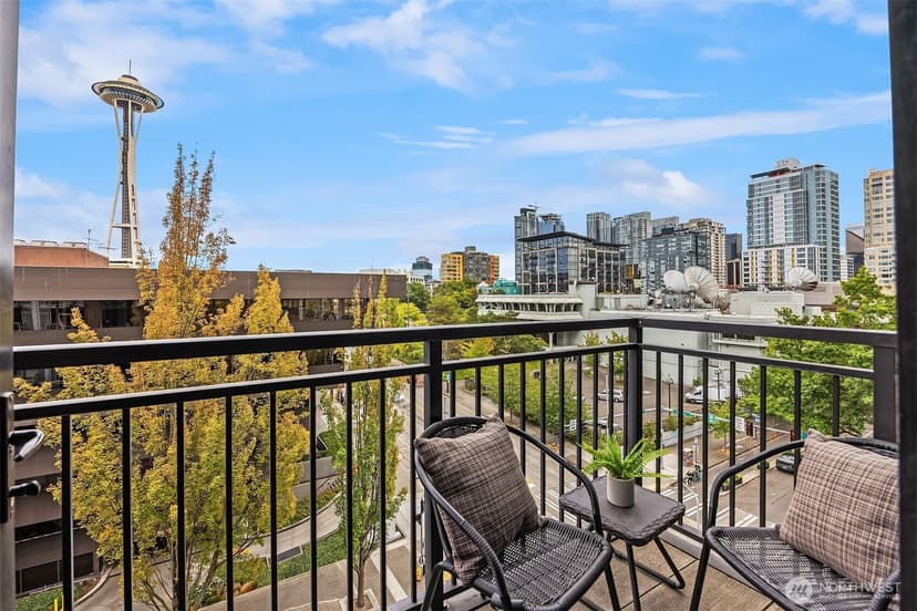 Property photo for 2911 2nd Avenue #704, Seattle photo 8