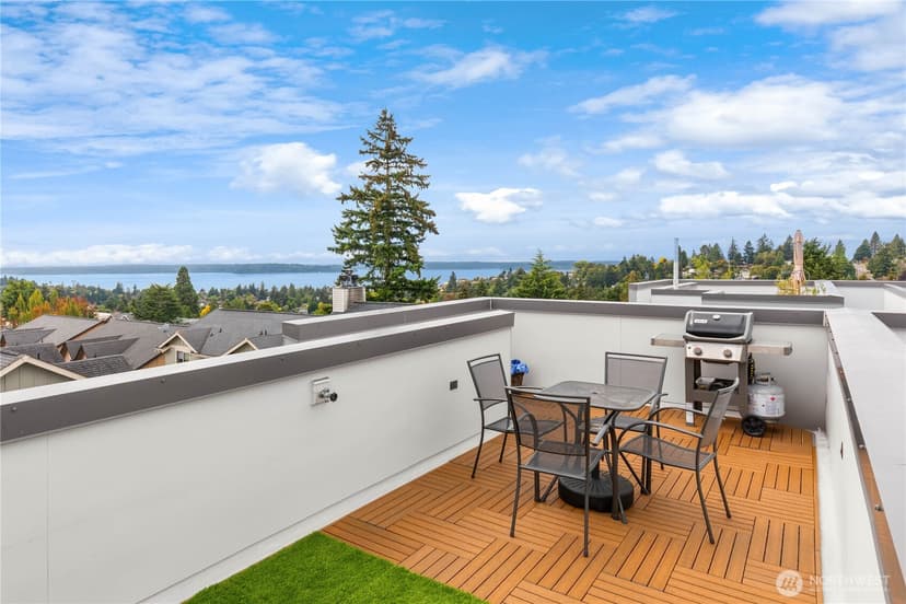 Property photo for 4407 44th Avenue SW #A, Seattle photo 22