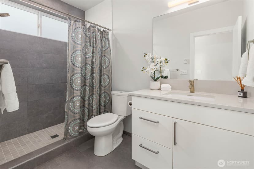 Property photo for 4407 44th Avenue SW #A, Seattle photo 20