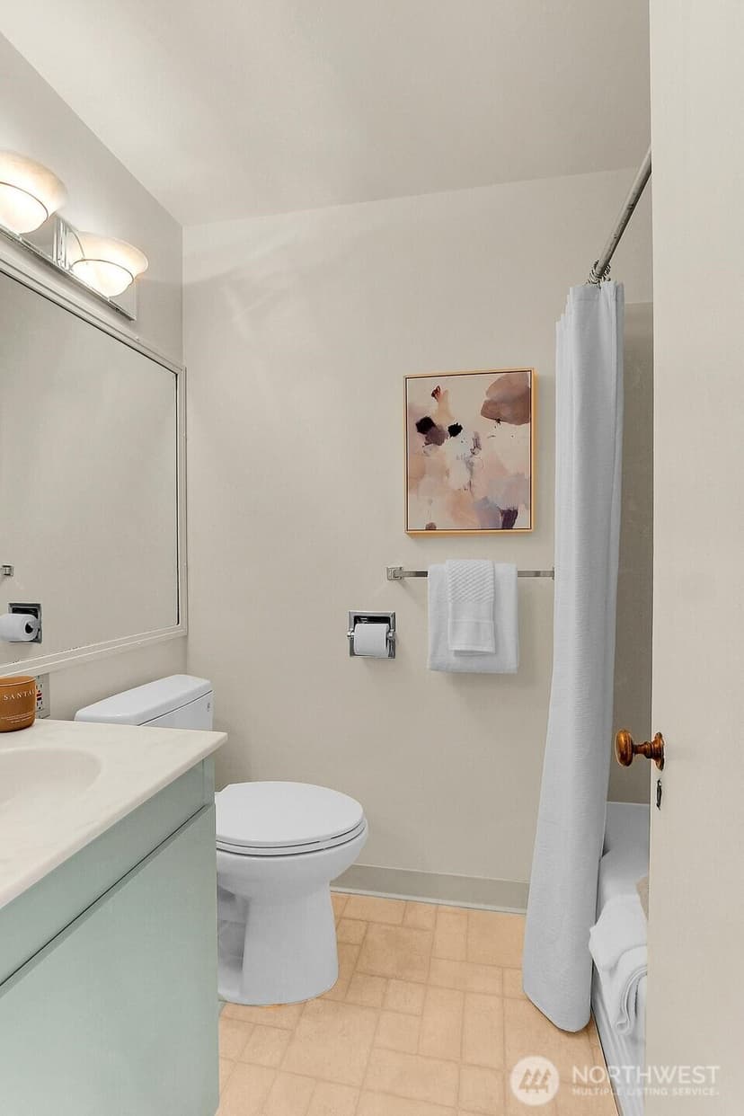 Property photo for 1800 Taylor Avenue N #102, Seattle photo 12