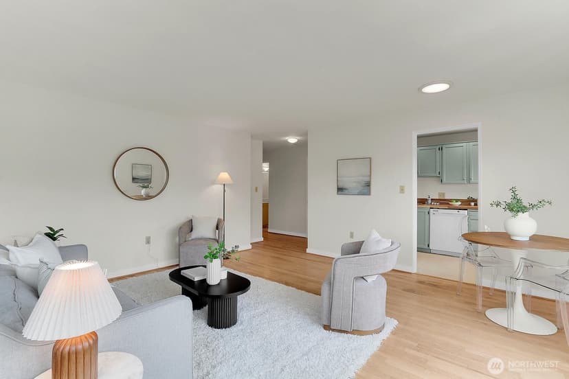 Property photo for 1800 Taylor Avenue N #102, Seattle photo 4