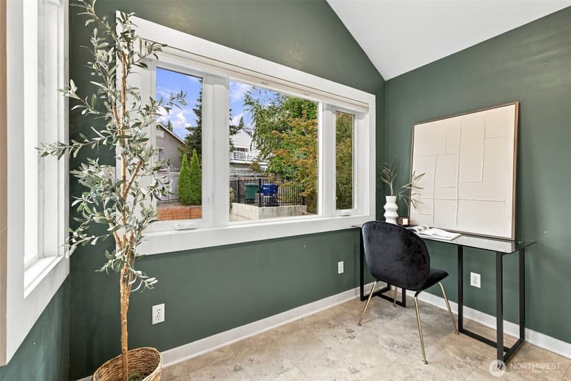 Property photo for 6043 37th Avenue NE, Seattle photo 10