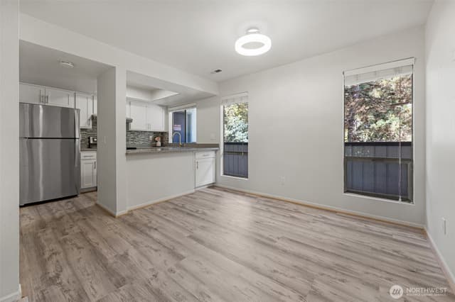 Property photo for 10819 NE 37th Place #221, Bellevue photo 3