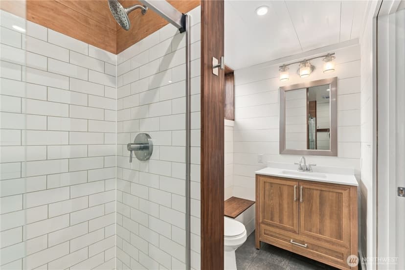 Property photo for 15 Orchard Road, Tacoma photo 21