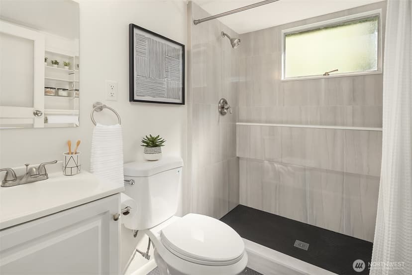 Property photo for 7720 36th Avenue SW, Seattle photo 13