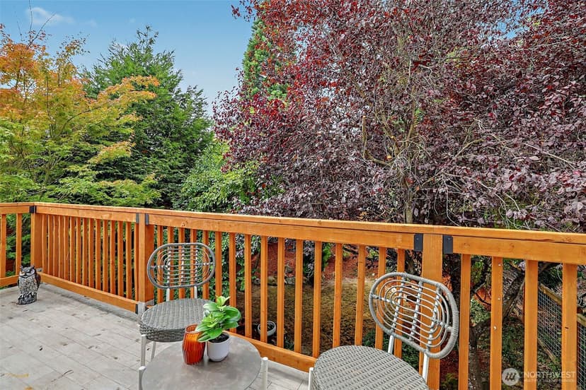 Property photo for 949 25th Avenue S, Seattle photo 20