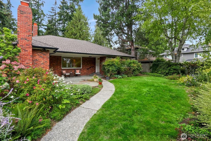Property photo for 10527 23rd Avenue NE, Seattle