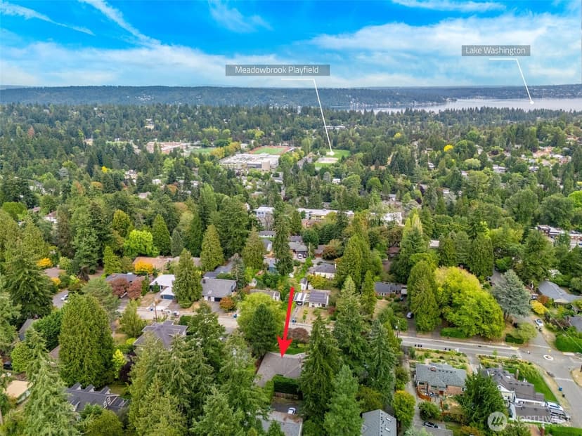 Property photo for 10527 23rd Avenue NE, Seattle photo 31