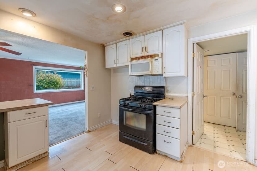 Property photo for 31227 7th Avenue S, Federal Way photo 13