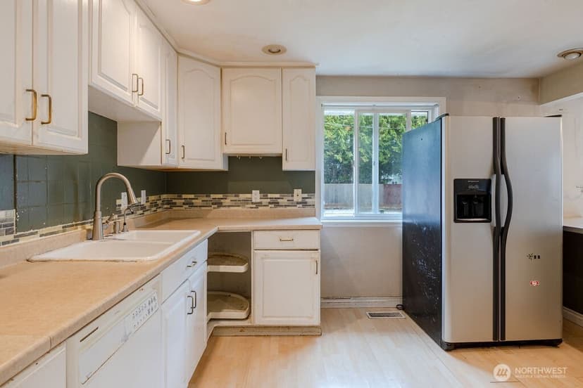 Property photo for 31227 7th Avenue S, Federal Way photo 14