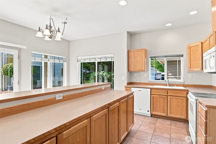 Property photo for 10025 9th Avenue W #D102, Everett photo 8