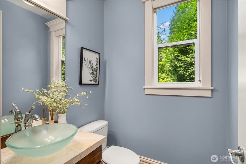 Property photo for 2534 NW Stoney Creek Drive, Issaquah photo 18