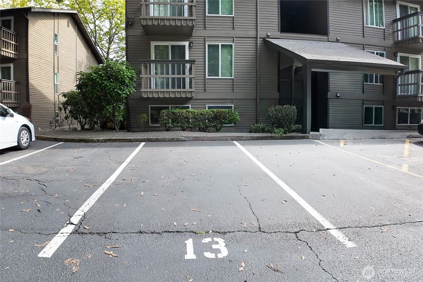 Property photo for 14620 NE 35th Street #105, Bellevue photo 29