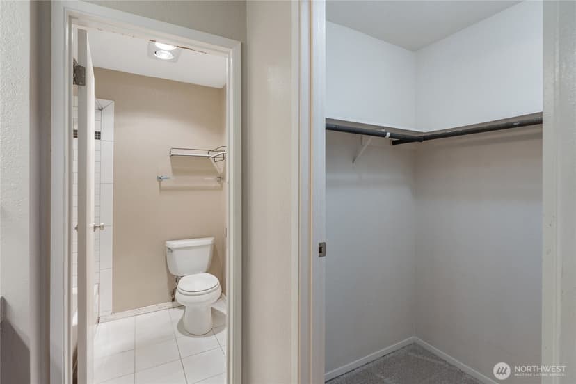 Property photo for 14620 NE 35th Street #105, Bellevue photo 20
