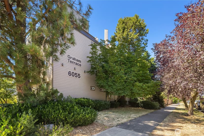 Property photo for 6055 35th Avenue SW #107, Seattle photo 18
