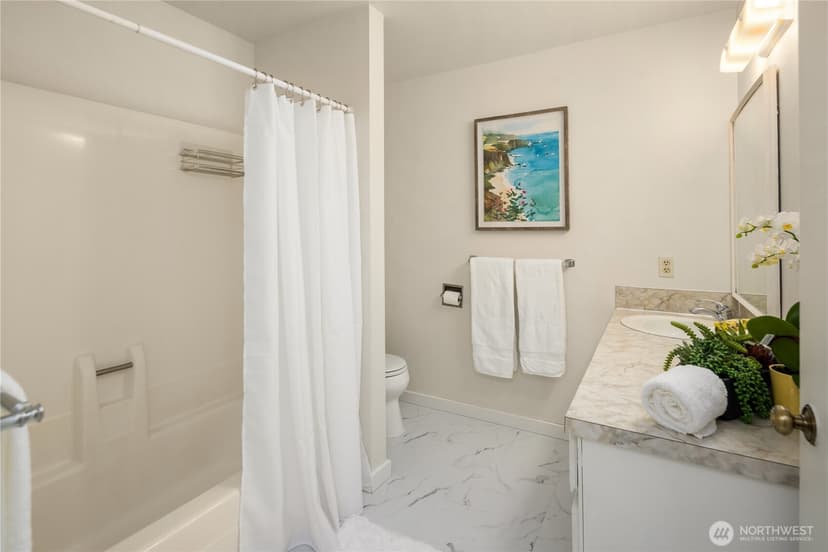 Property photo for 6055 35th Avenue SW #107, Seattle photo 13