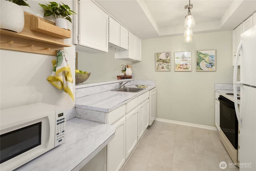 Property photo for 6055 35th Avenue SW #107, Seattle photo 7
