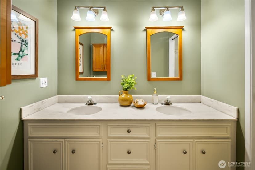 Property photo for 3650 26th Place W #402A, Seattle photo 25