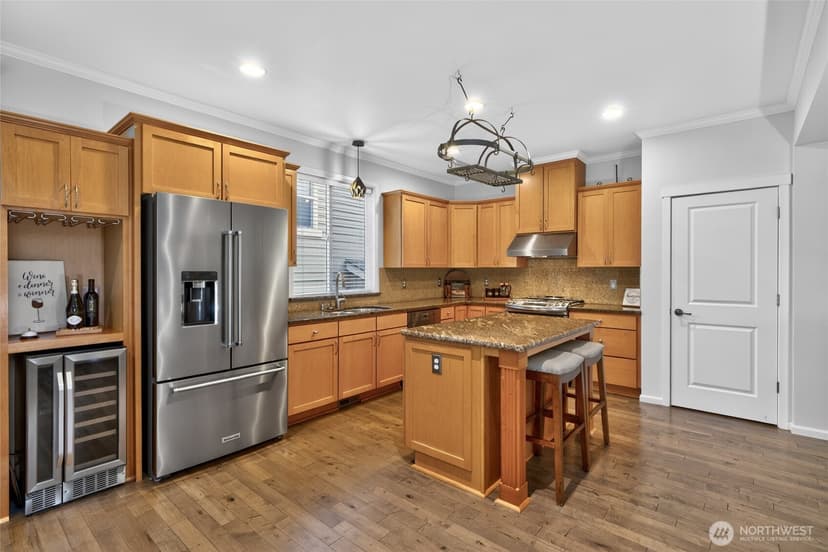 Property photo for 20905 12th Avenue W, Lynnwood photo 6