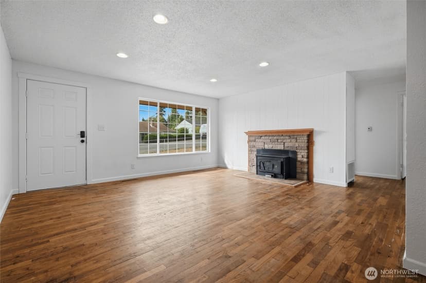 Property photo for 1930 NE Virginia Street, Bremerton photo 4