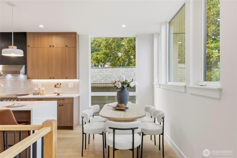 Property photo for 7533 31st Avenue NE, Seattle photo 10