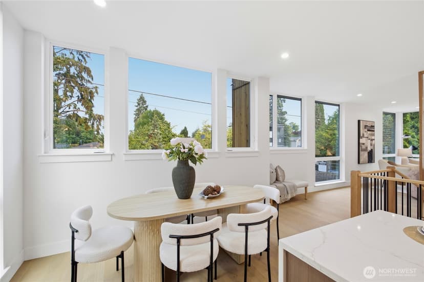 Property photo for 7533 31st Avenue NE, Seattle photo 12