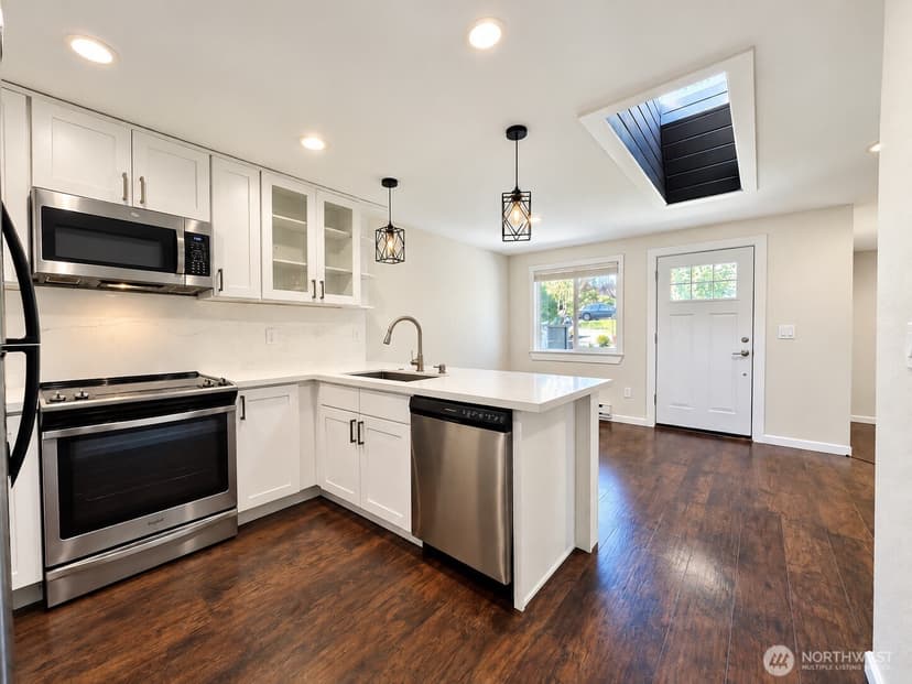 Property photo for 14213 Admiralty Way, Lynnwood photo 23