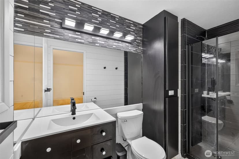 Property photo for 13236 NE 129th Place, Kirkland photo 19
