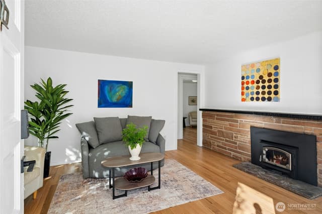 Property photo for 11448 69th Place S, Seattle photo 4