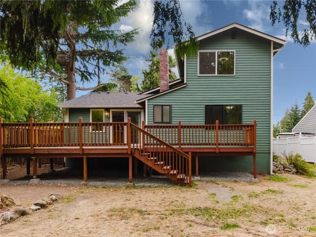 Property photo for 10050 13th Avenue NW, Seattle photo 3