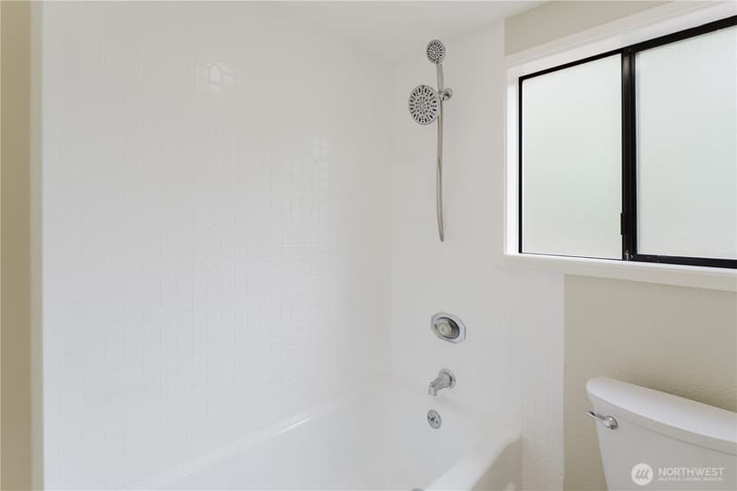 Property photo for 10050 13th Avenue NW, Seattle photo 29