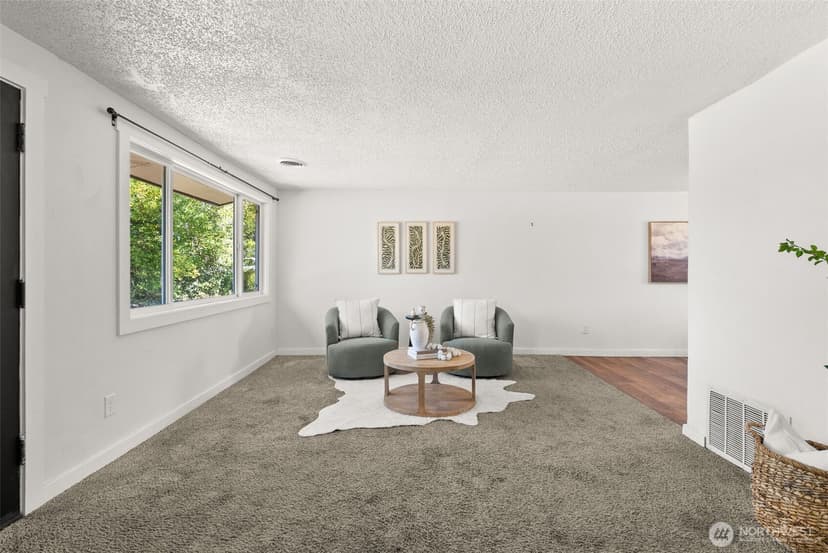 Property photo for 10224 Lila Lane SW, Lakewood photo 8