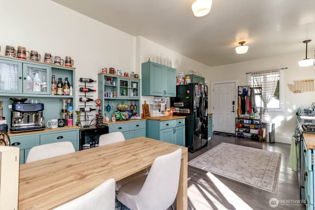 Property photo for 4516 S Mead Street, Seattle photo 5