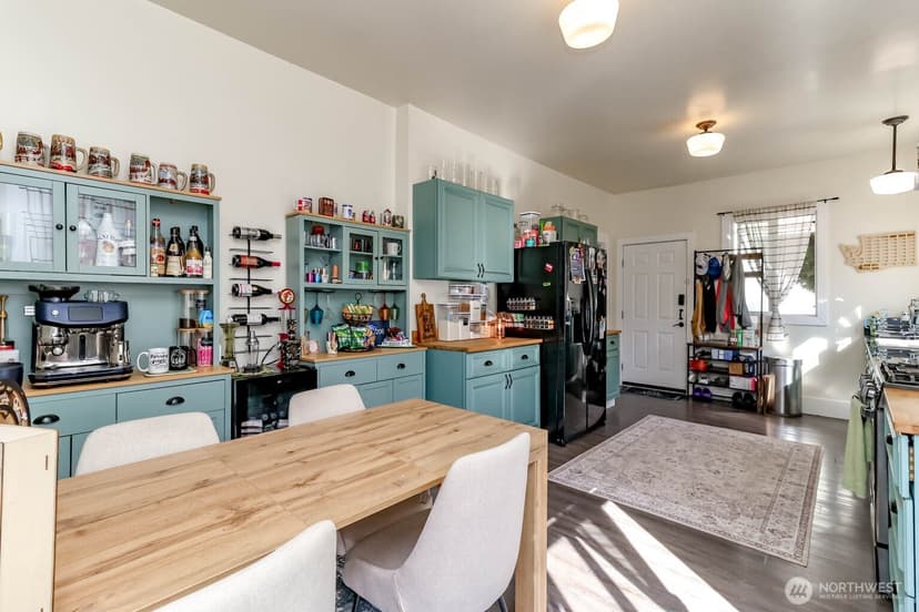 Property photo for 4516 S Mead Street, Seattle photo 5