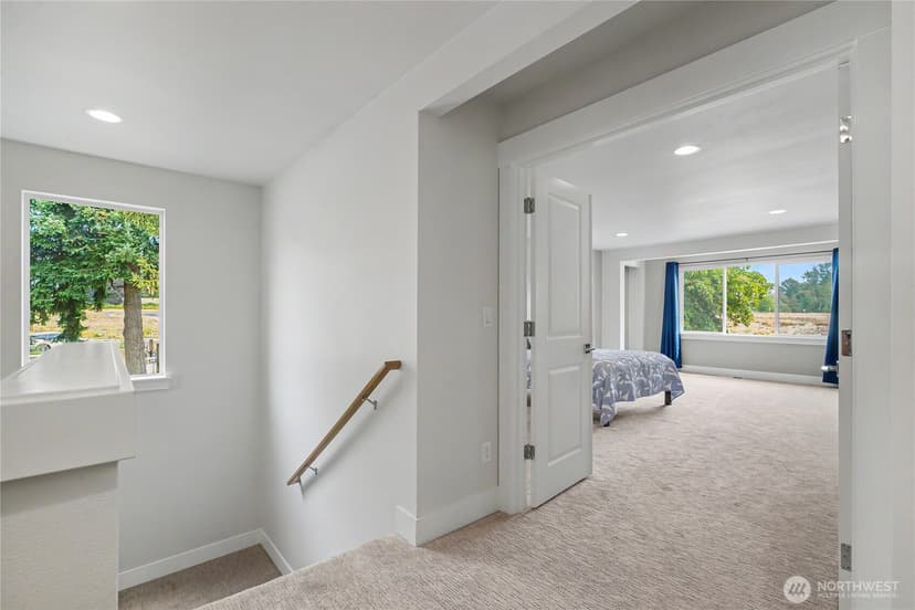 Property photo for 1427 114th Avenue E, Edgewood photo 16