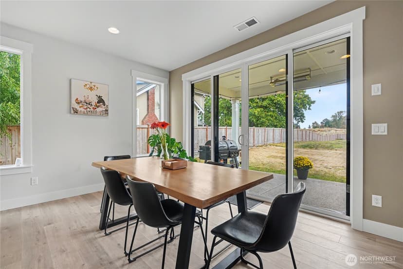 Property photo for 1427 114th Avenue E, Edgewood photo 9