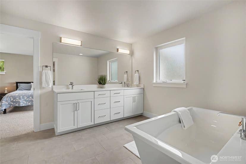 Property photo for 1427 114th Avenue E, Edgewood photo 19