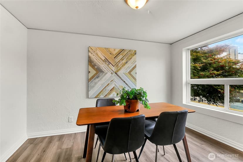 Property photo for 2157 Dexter Avenue N, Seattle photo 9