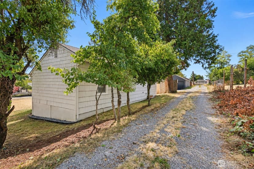 Property photo for 8143 10th Avenue SW, Seattle photo 26
