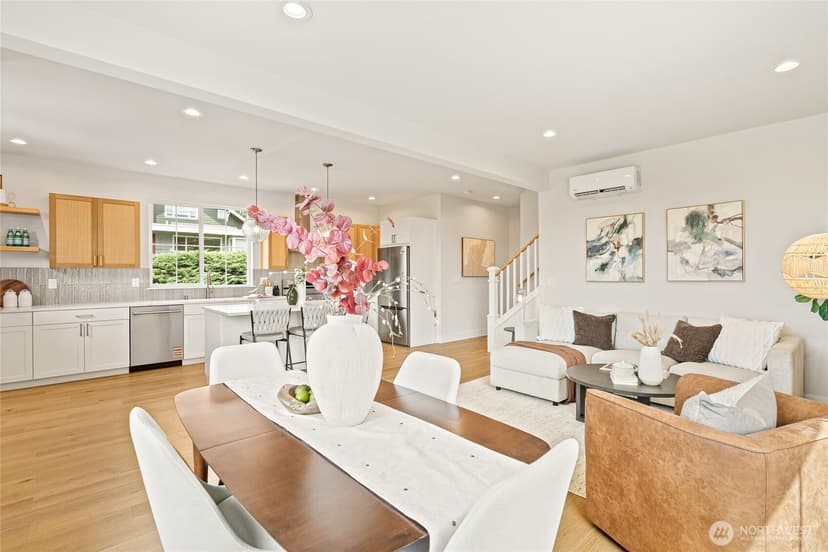 Property photo for 4146 3rd Avenue NW, Seattle photo 12