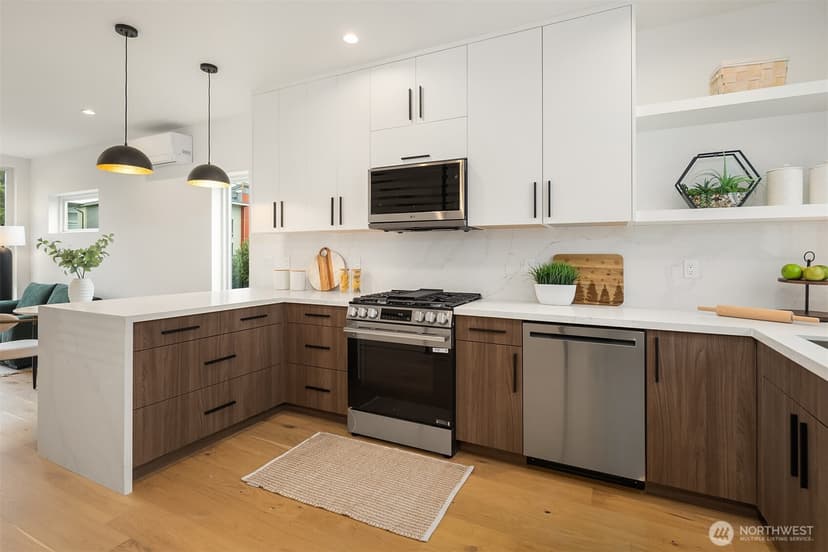 Property photo for 5251 California Avenue SW, Seattle photo 14