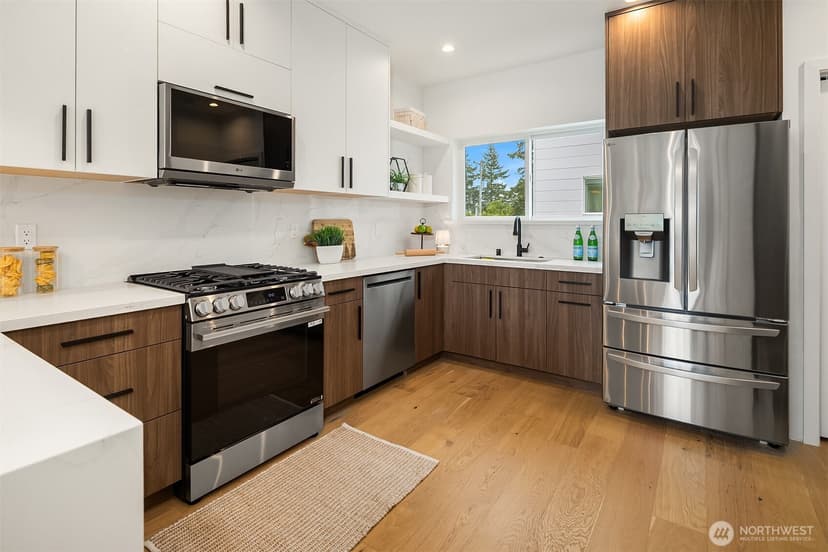 Property photo for 5251 California Avenue SW, Seattle photo 13