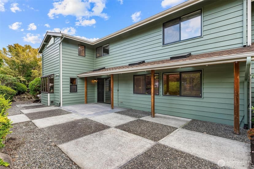 Property photo for 18805 94th Avenue W, Edmonds photo 37