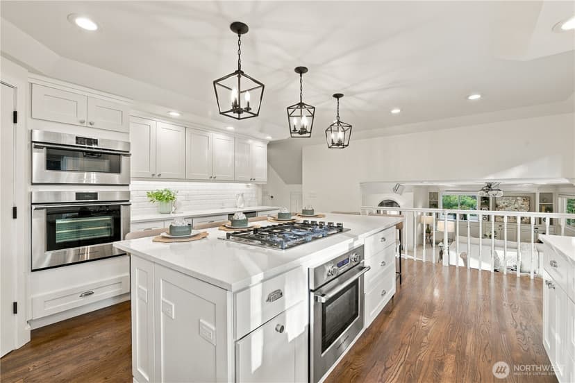 Property photo for 2423 222nd Avenue NE, Sammamish photo 10
