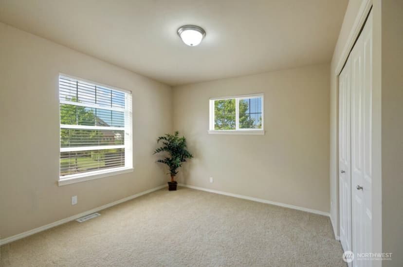 Property photo for 19130 NE 65th Way, Redmond photo 4