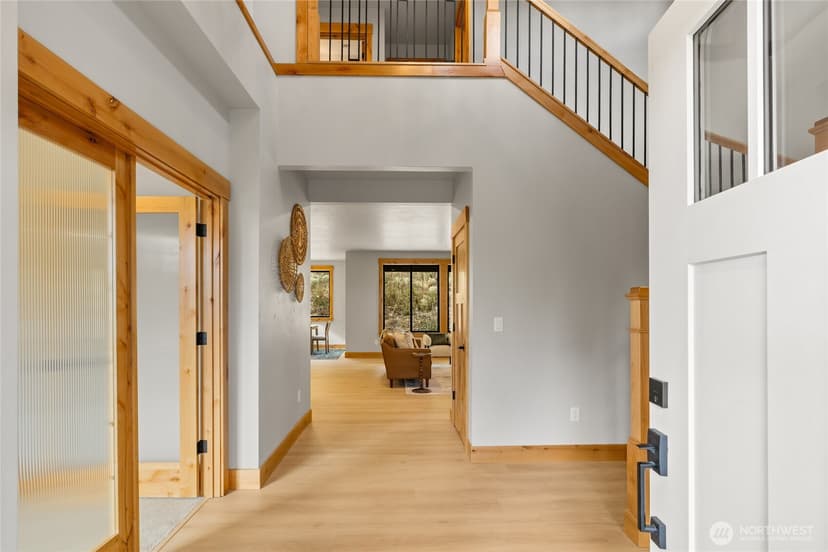 Property photo for 660 Stone Ridge Drive, Cle Elum photo 2