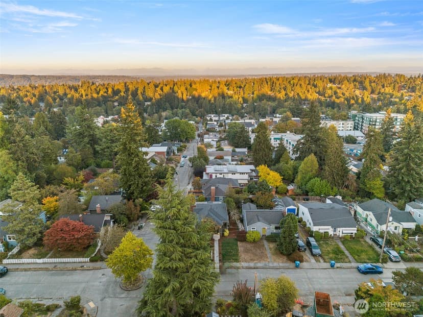 Property photo for 8622 17th Avenue NE, Seattle photo 34