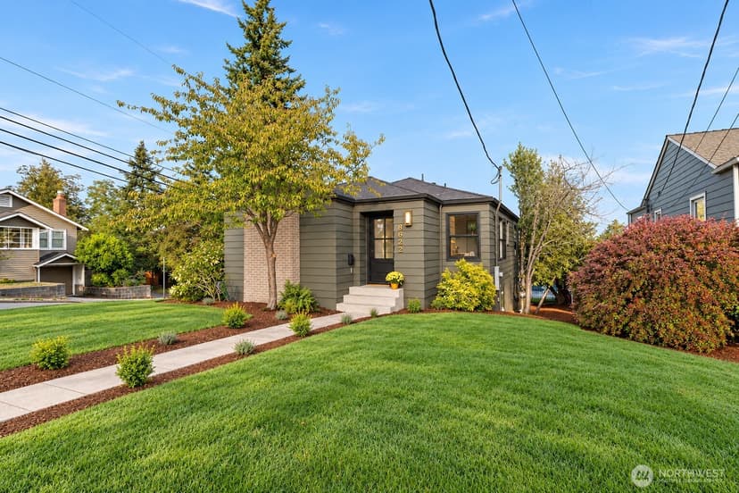 Property photo for 8622 17th Avenue NE, Seattle