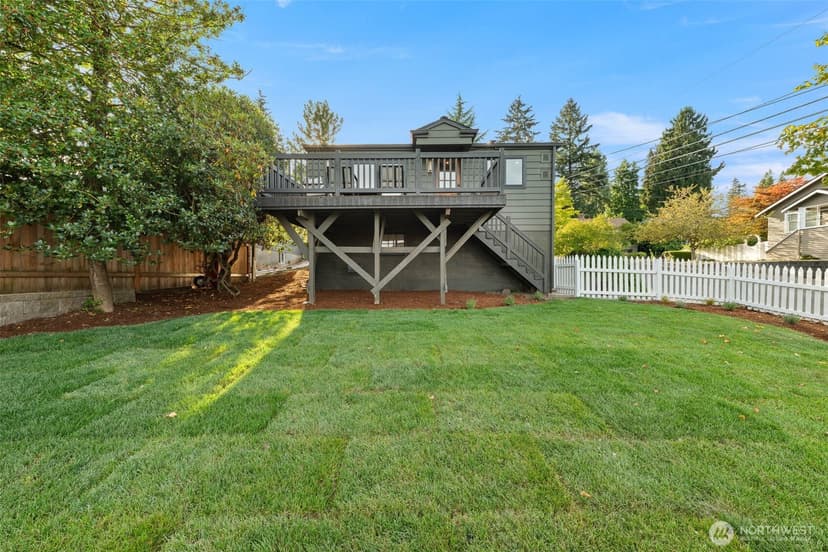 Property photo for 8622 17th Avenue NE, Seattle photo 30