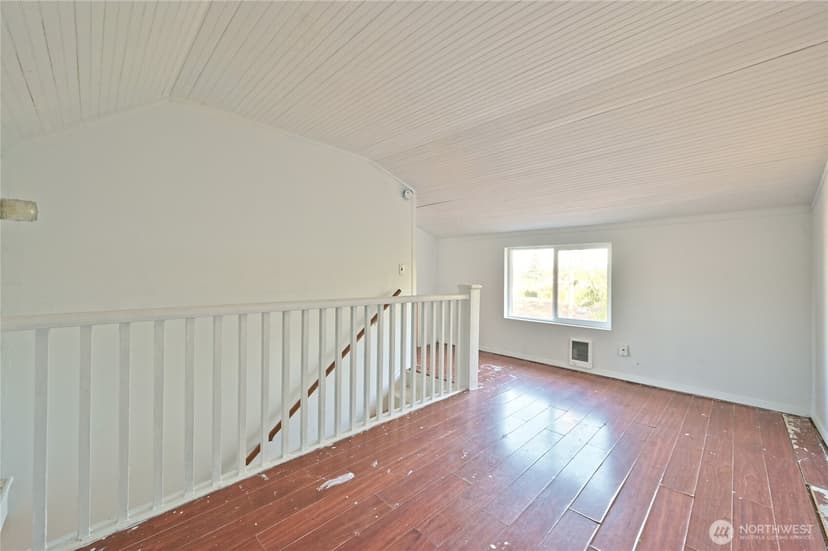 Property photo for 917 Cogean Avenue, Bremerton photo 20